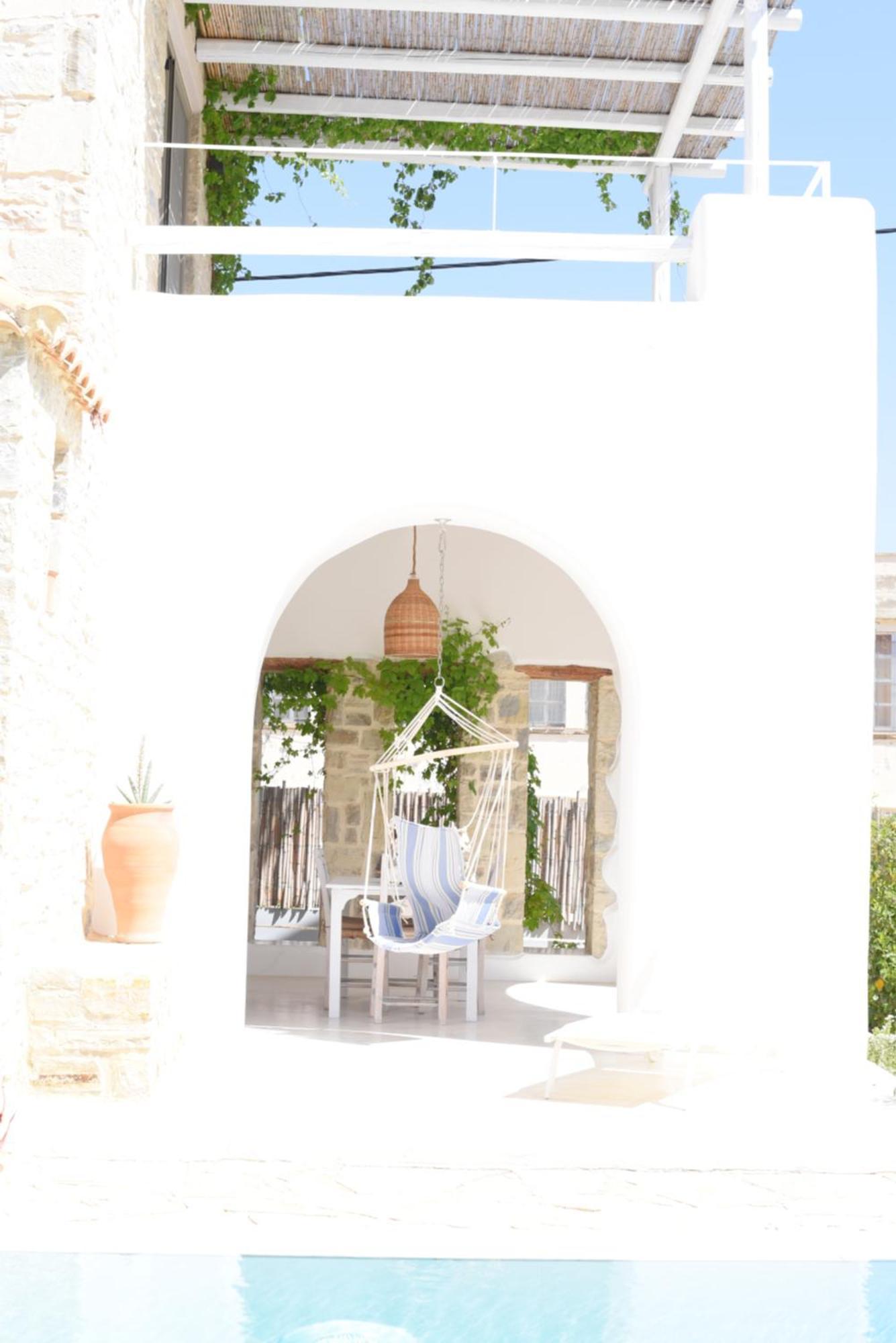 Laini Luxury Suites Pombia Dış mekan fotoğraf